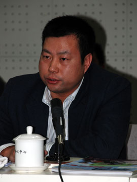 黎明家具董事长_黎明年轻照片