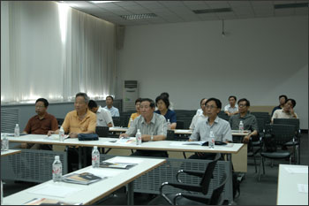 北京家协对黎明文仪家具有限公司、深圳长江家具北京分公司进行了考察