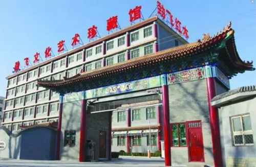 『行业信息』劲飞红木召开“绿色销毁假紫檀木料新闻发布会”