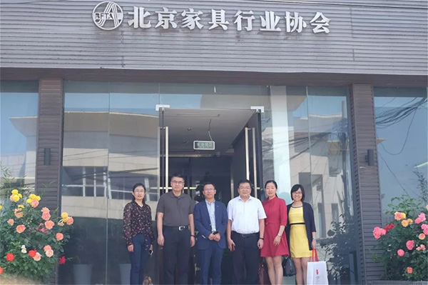 中国对外贸易广州展览总公司总经理刘晓敏一行来访